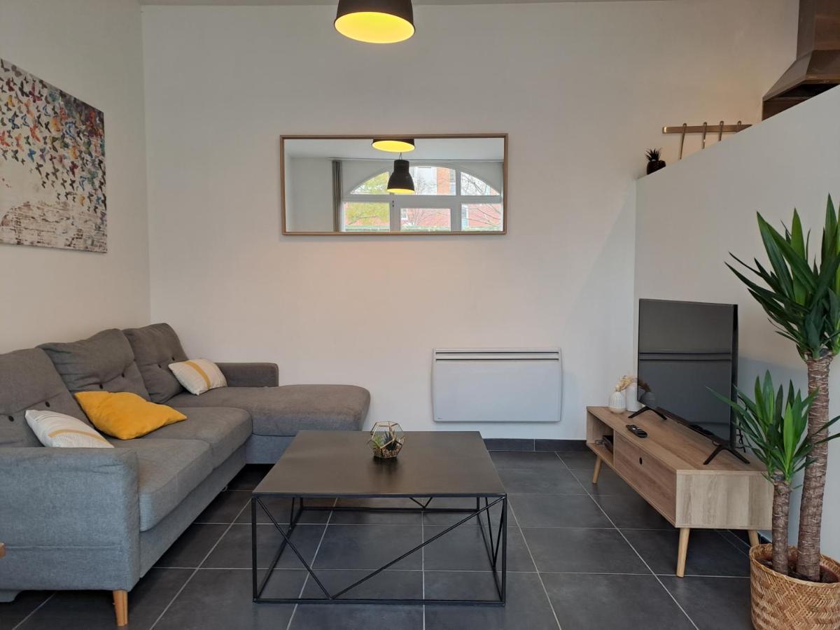 Bel Appartement Grande Terrasse Avec Parking A Dijon Luaran gambar